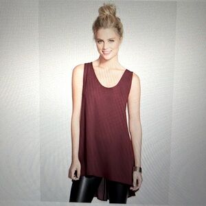 Painted Threads Burgundy Hi Low Tunic top Small